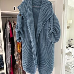 Elegant Blue Women's Knit Cardigan